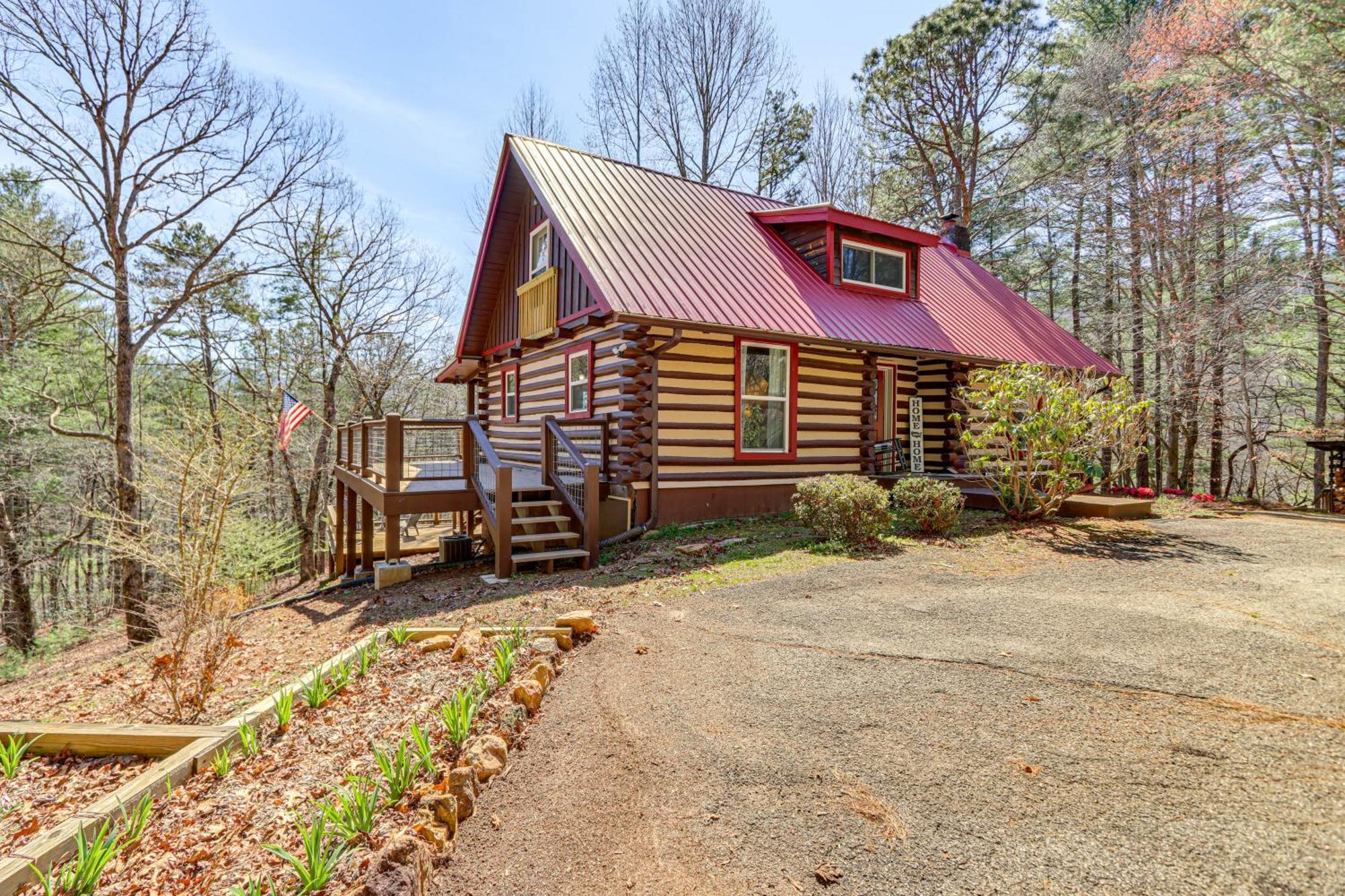 Dog-Friendly Hiawassee Cabin With Decks And Fire Pit! Esterno foto