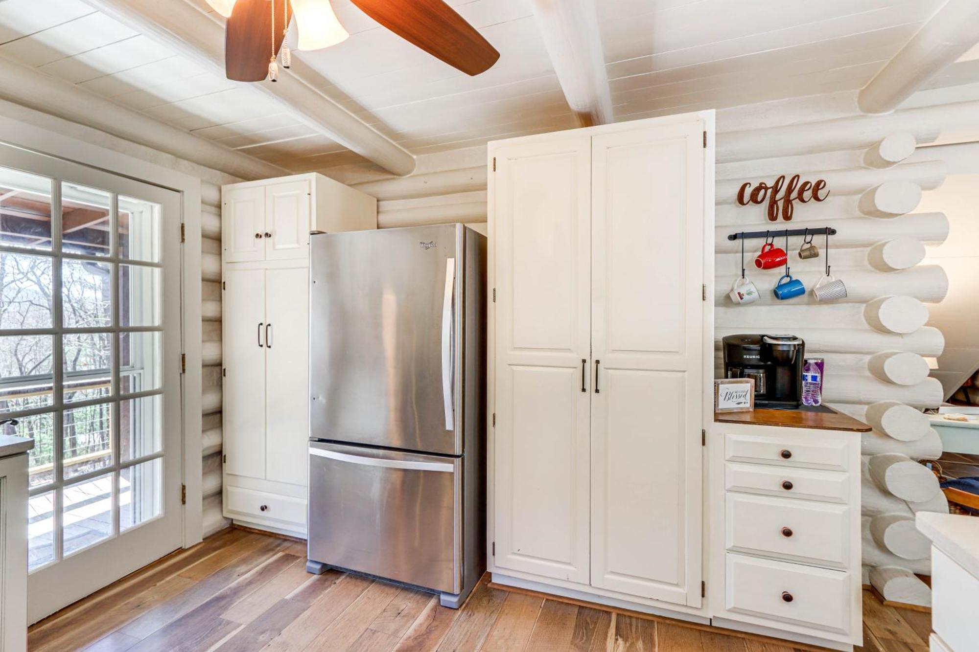 Dog-Friendly Hiawassee Cabin With Decks And Fire Pit! Esterno foto
