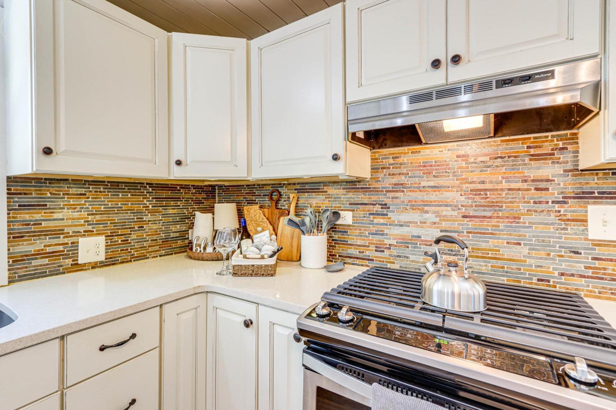 Dog-Friendly Hiawassee Cabin With Decks And Fire Pit! Esterno foto