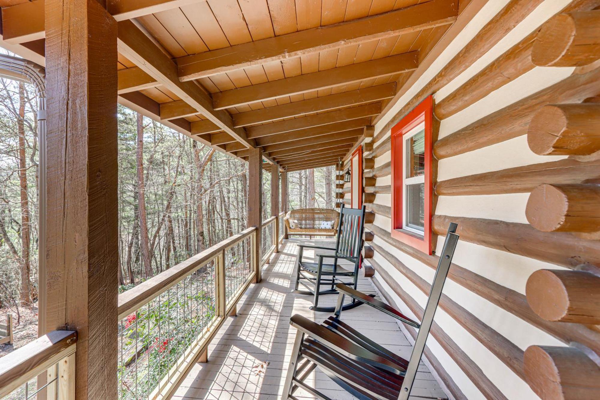 Dog-Friendly Hiawassee Cabin With Decks And Fire Pit! Esterno foto