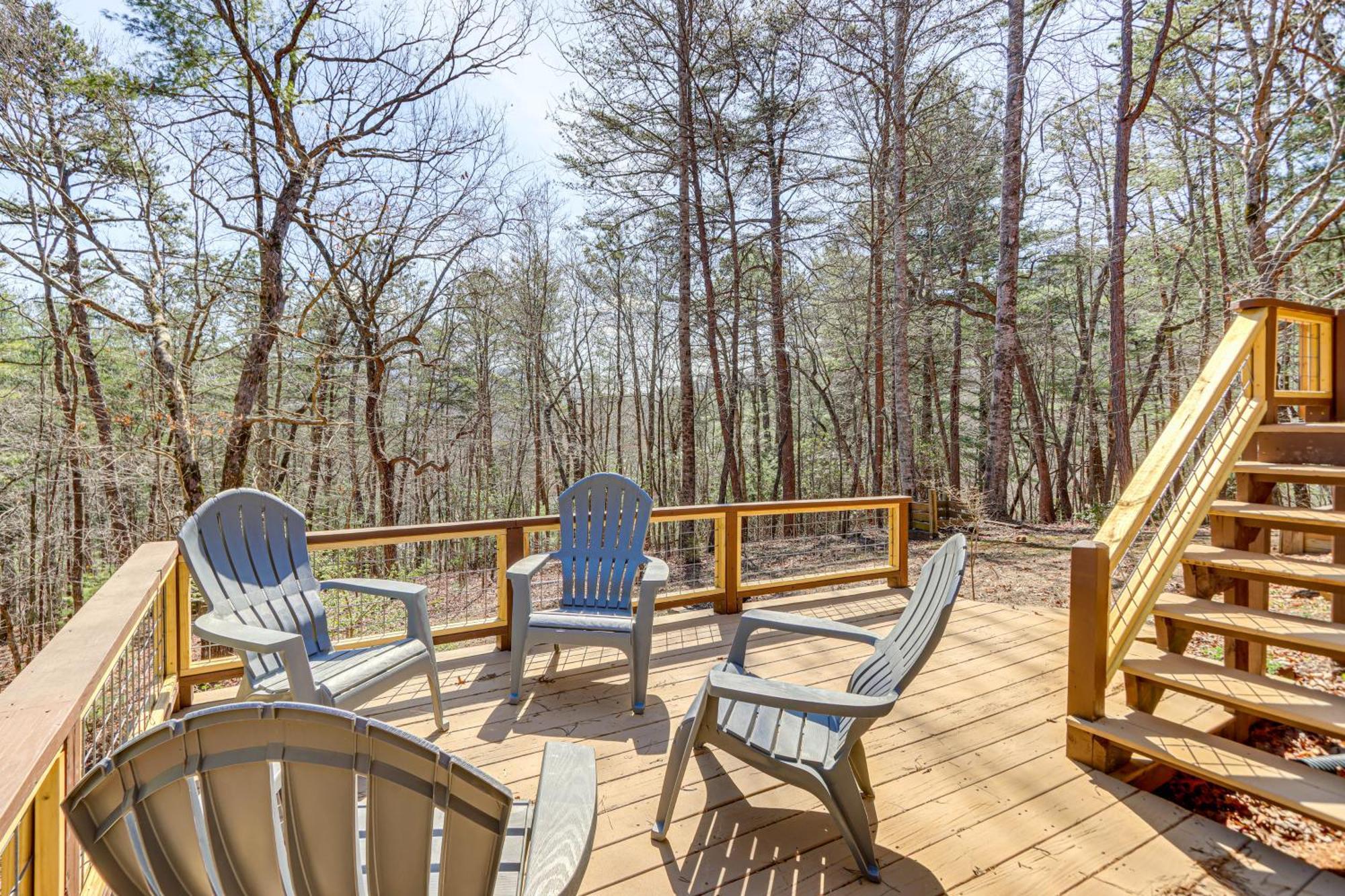 Dog-Friendly Hiawassee Cabin With Decks And Fire Pit! Esterno foto